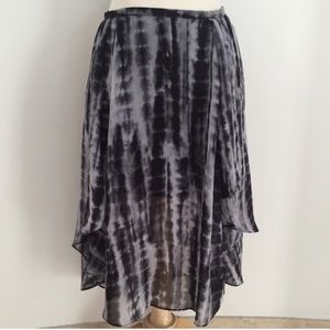 Black and gray flutter Tie Dye Skirt👌🏼